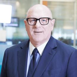 美国7月服务业持续扩张 就业与通胀压力引发担忧